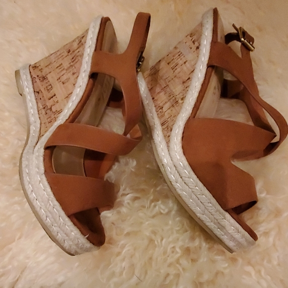 Callisto Brielle Wedge Slingback Peep Toe Sandals - Picture 2 of 5